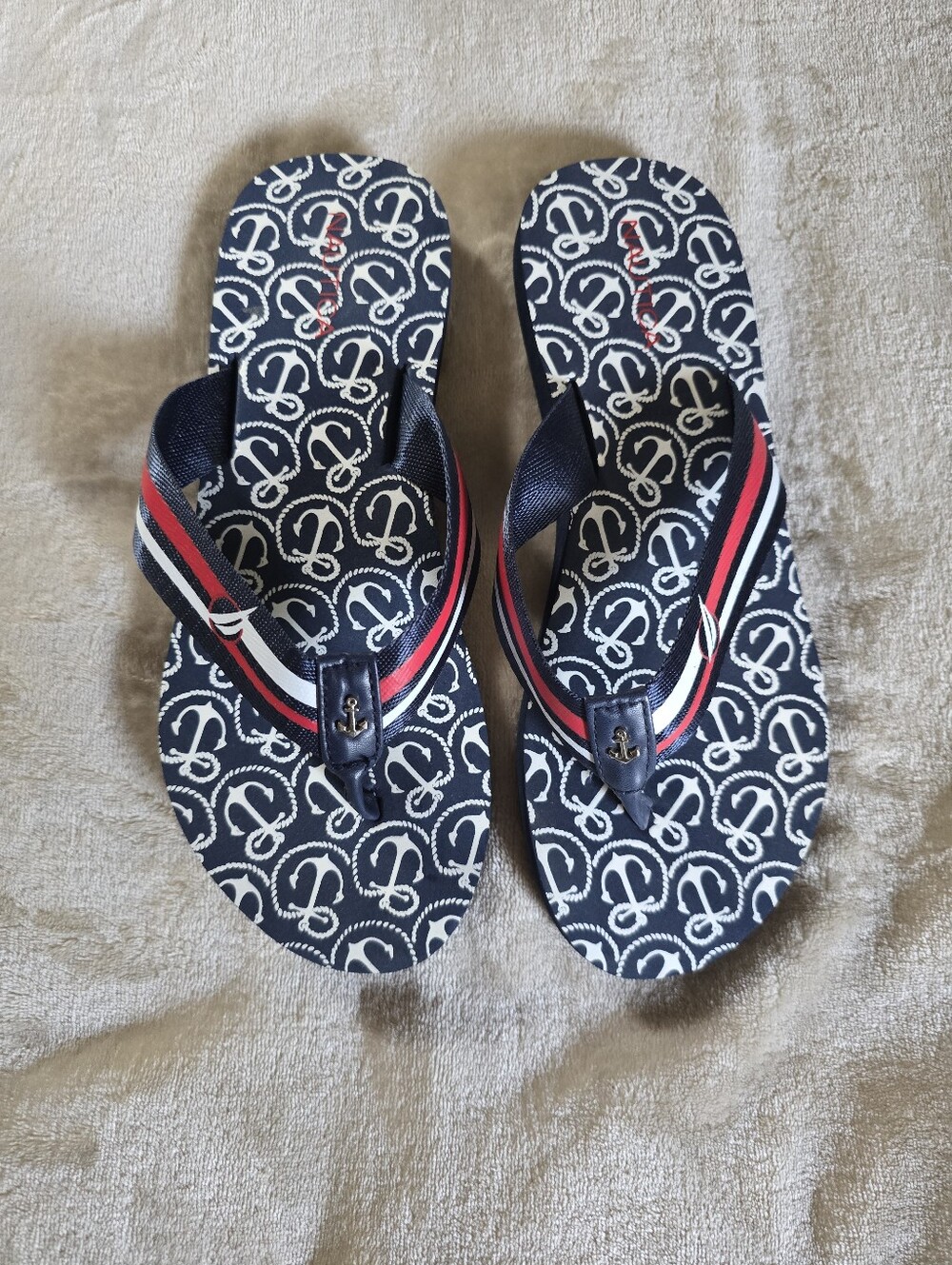 NWOB Nautica Navy flip flops
